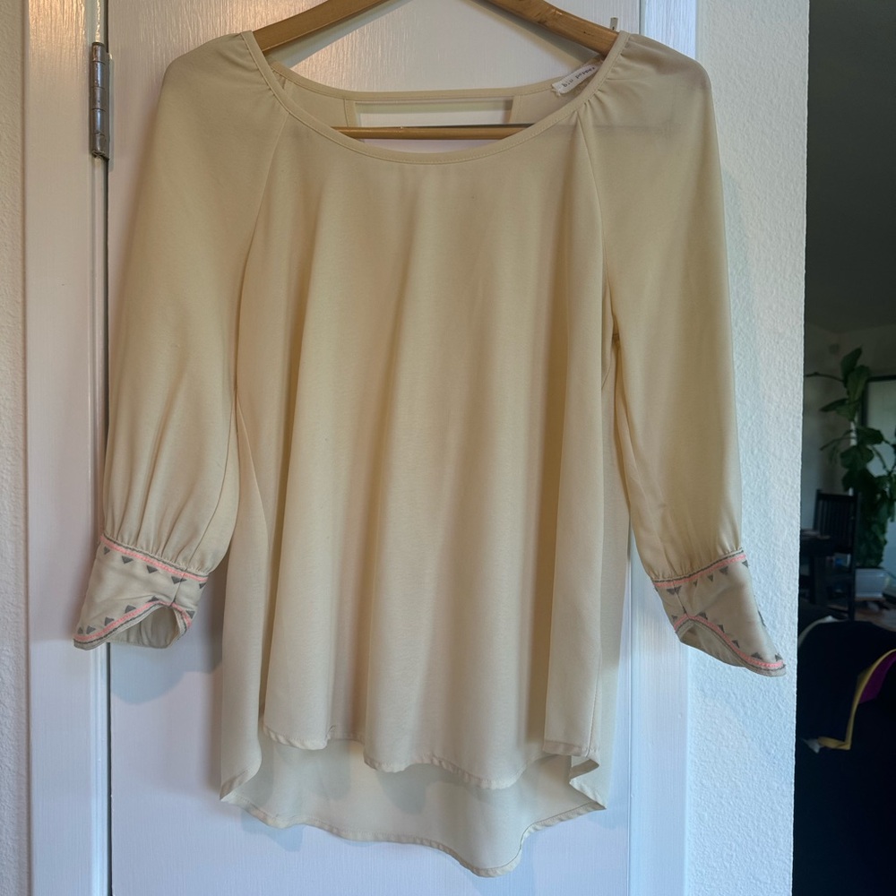 Blu Pepper sheer cream v-back neon embroidered cuff top